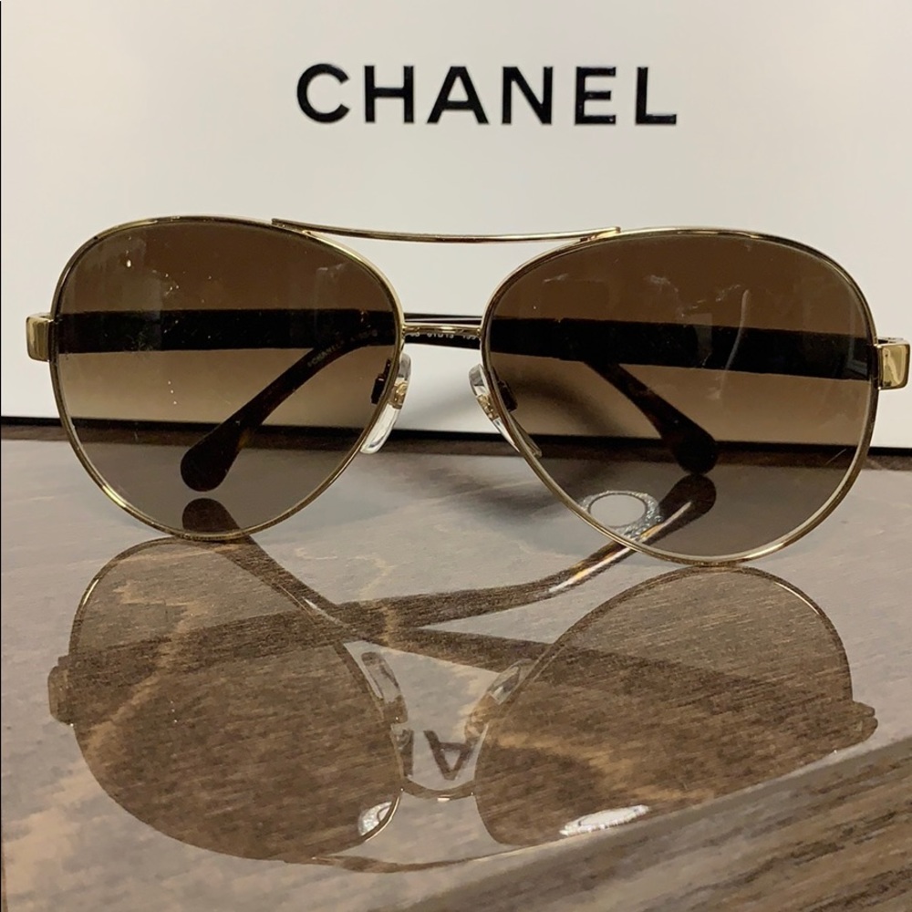 CHANEL Quilted Lambskin Aviator Sunglasses